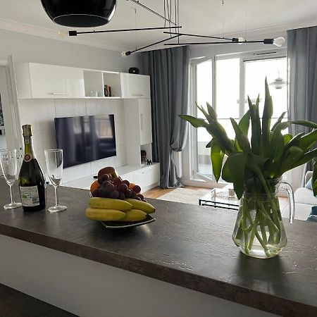 Celebryta - Apartament Apartment Ustronie Morskie Bagian luar foto