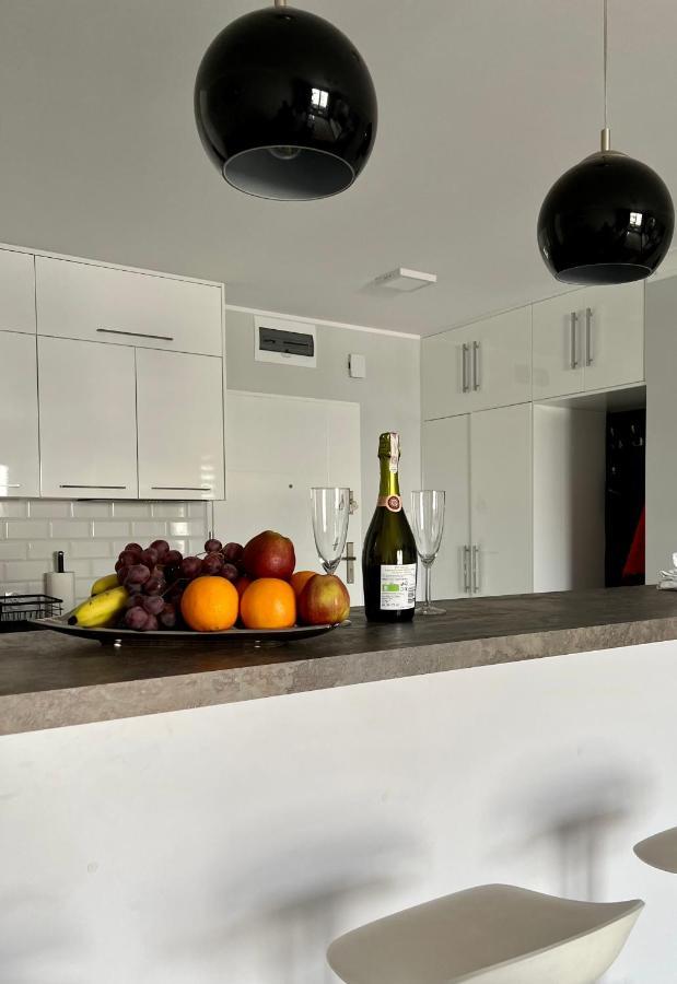 Celebryta - Apartament Apartment Ustronie Morskie Bagian luar foto